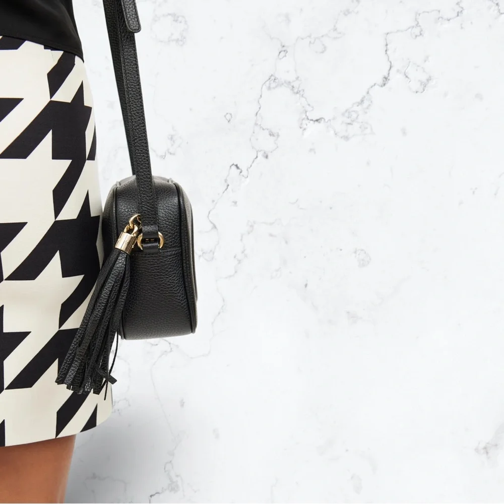 Gucci Black Leather Soho Disco Crossbody Bag - Picture 3 of 12